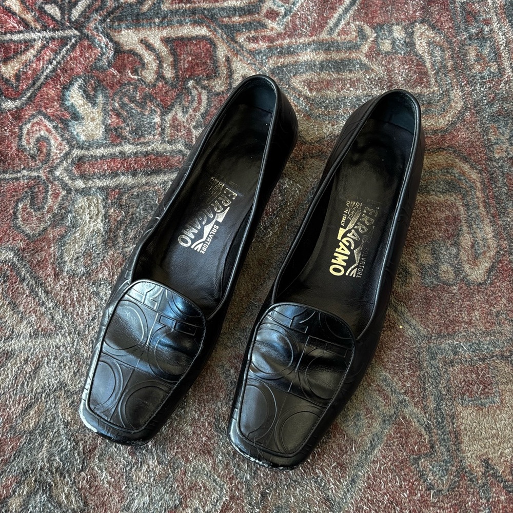 Vintage Salvatore Ferragamo Monogramed Black
Leather Loafers